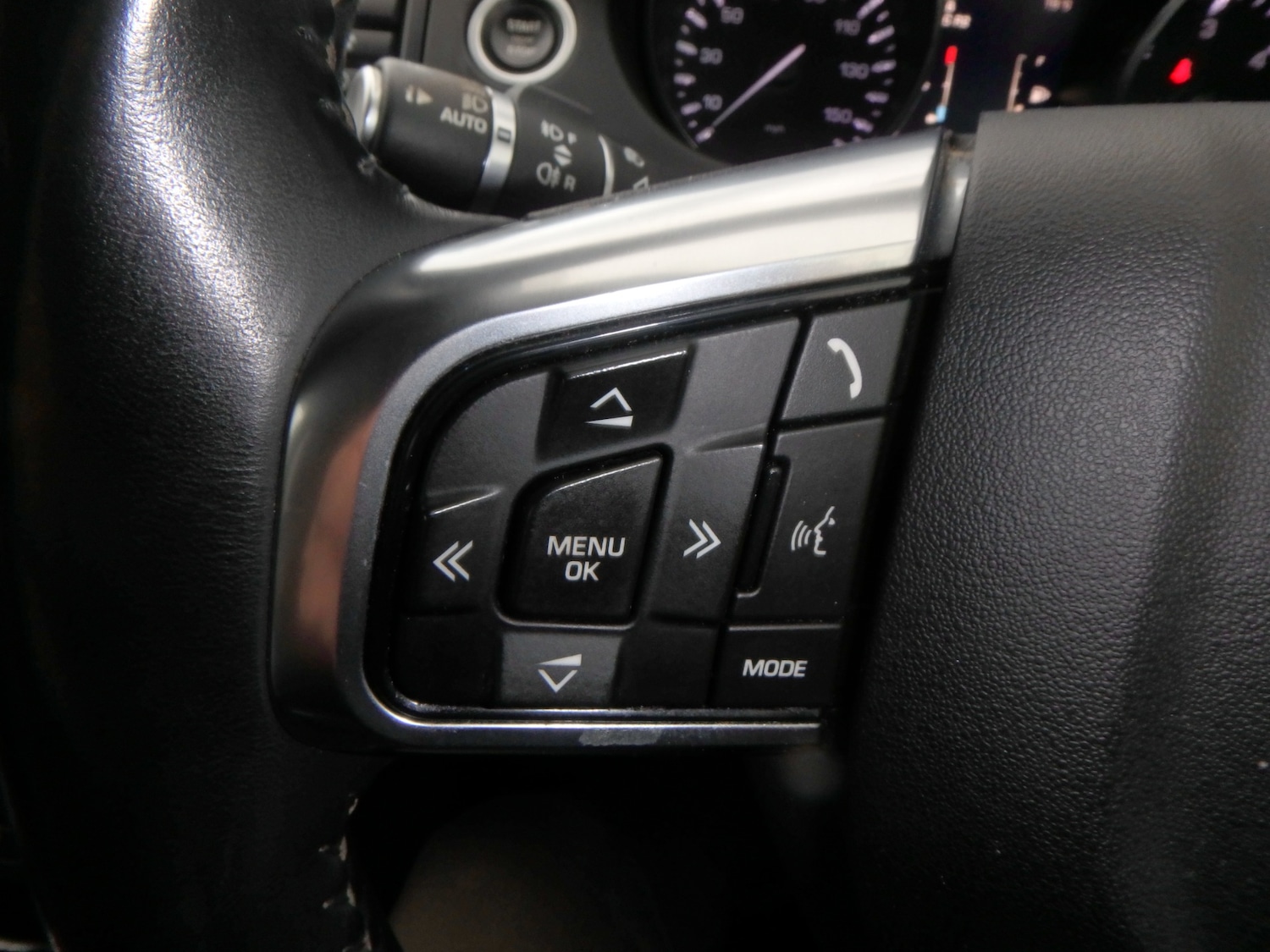 Used Land Rover Discovery Sport 2015 for sale - 76464318: Photo 23