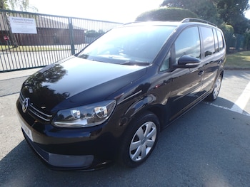 Used Volkswagen Touran 2012 for sale - 75421762: Photo