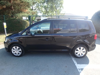 Used Volkswagen Touran 2012 for sale - 75421762: Photo