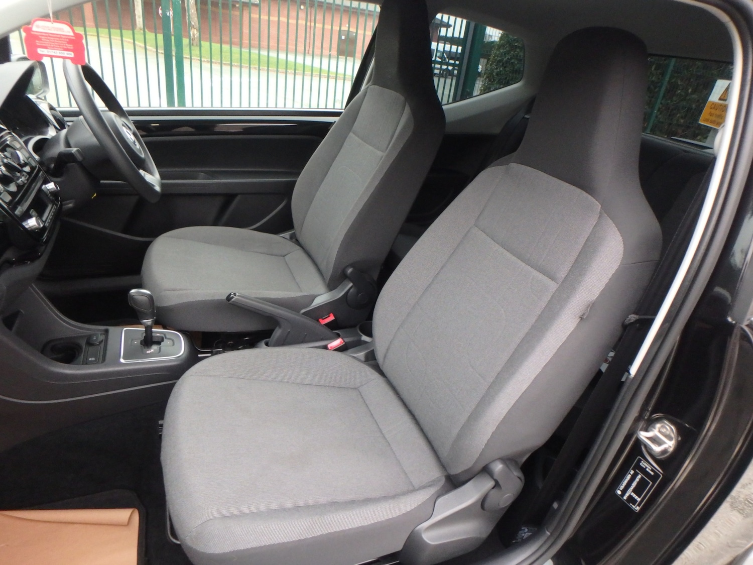 Used Volkswagen up! 2014 for sale - 77023387: Photo 12