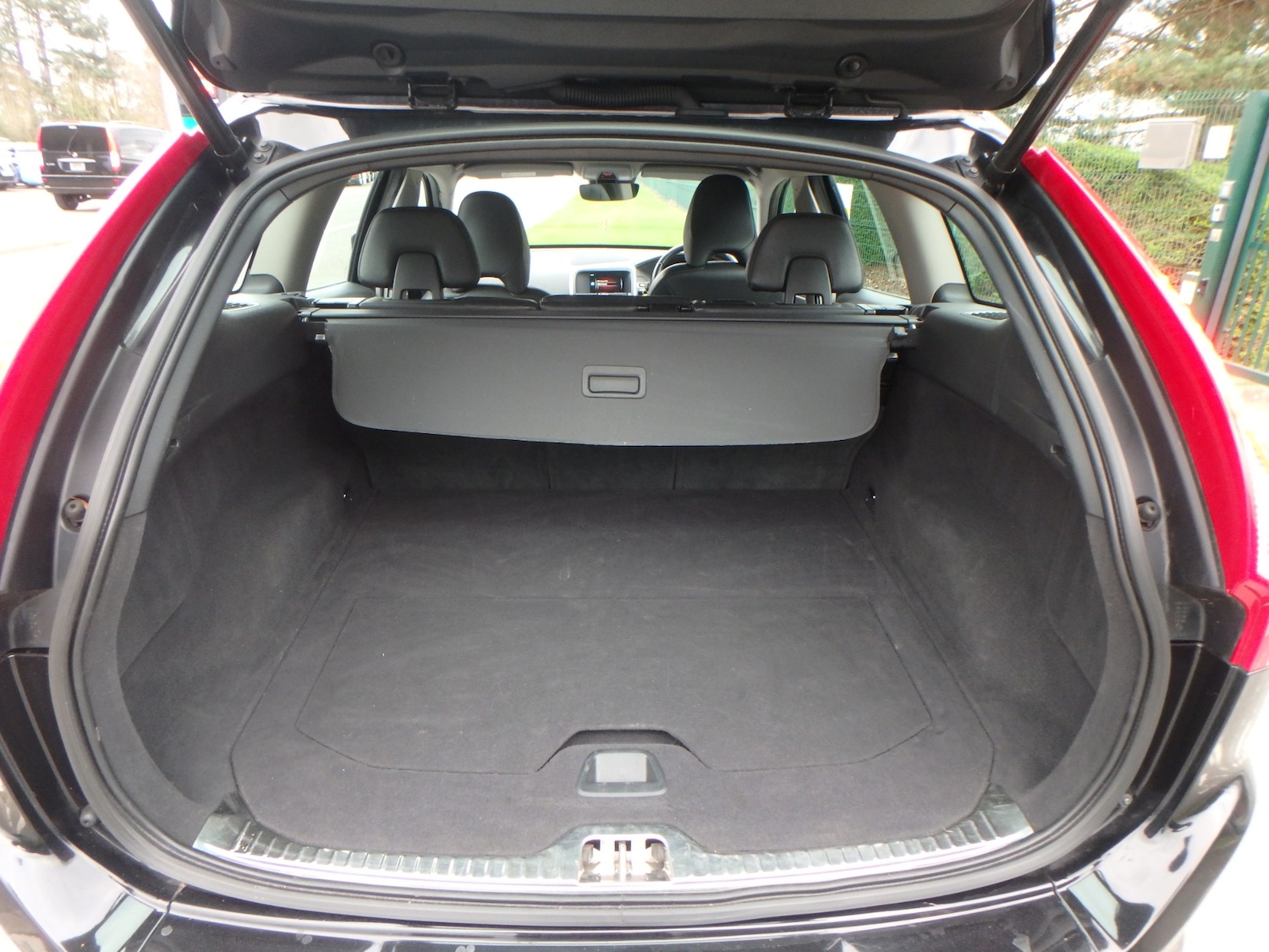 Used Volvo XC60 2015 for sale - 77818873: Photo 10