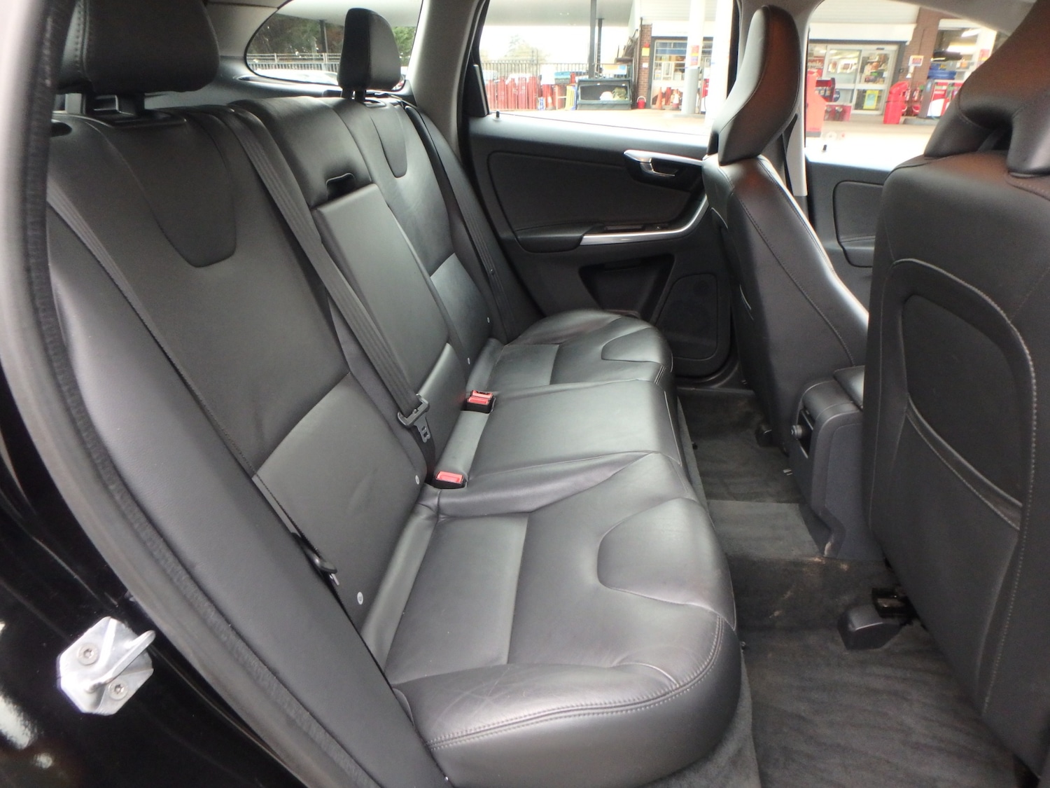 Used Volvo XC60 2015 for sale - 77818873: Photo 13