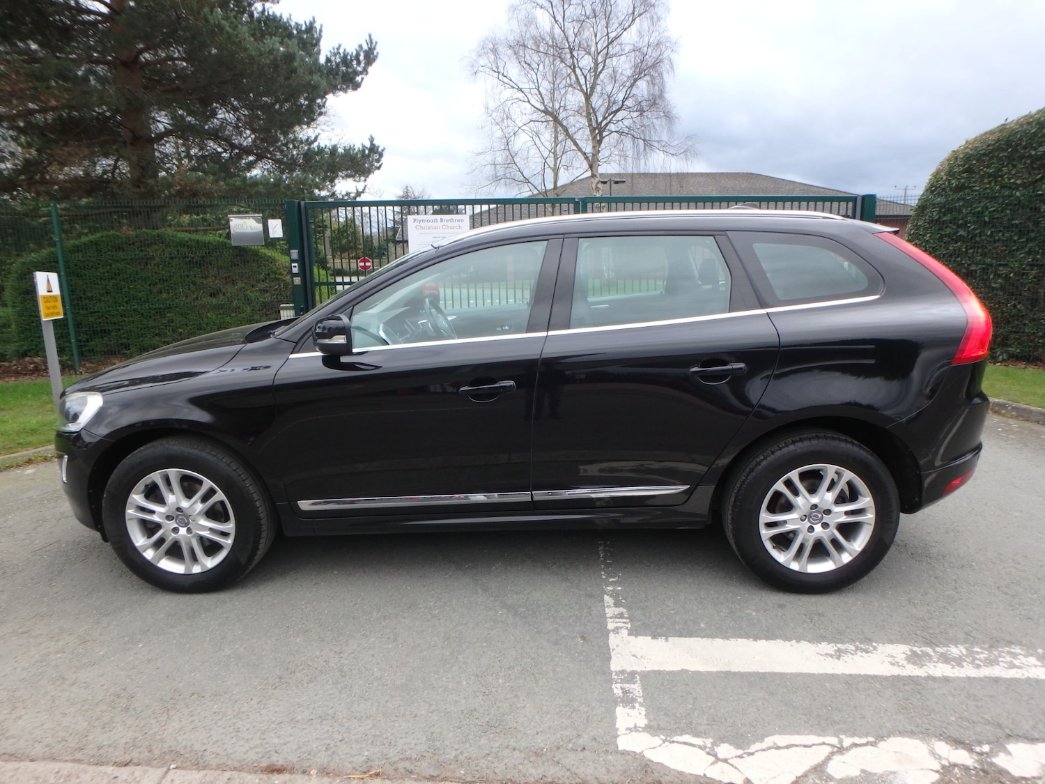 Used Volvo XC60 2015 for sale - 77818873: Photo 4