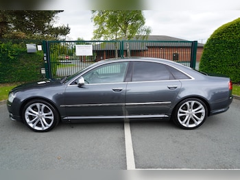 Used Audi S8 2010 for sale - 78552852: Photo