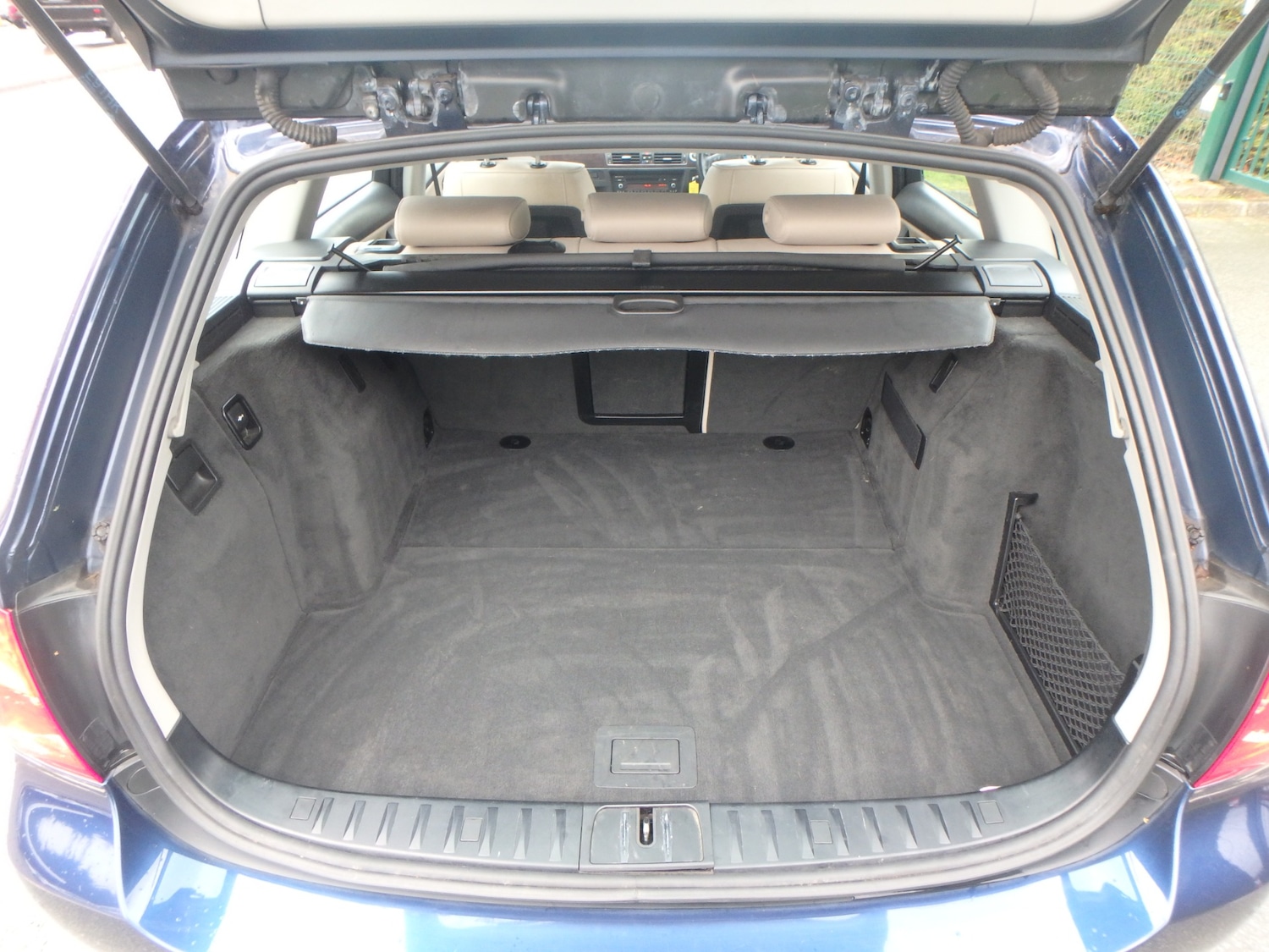 Used BMW 3 Series 2011 for sale - 77592430: Photo 10