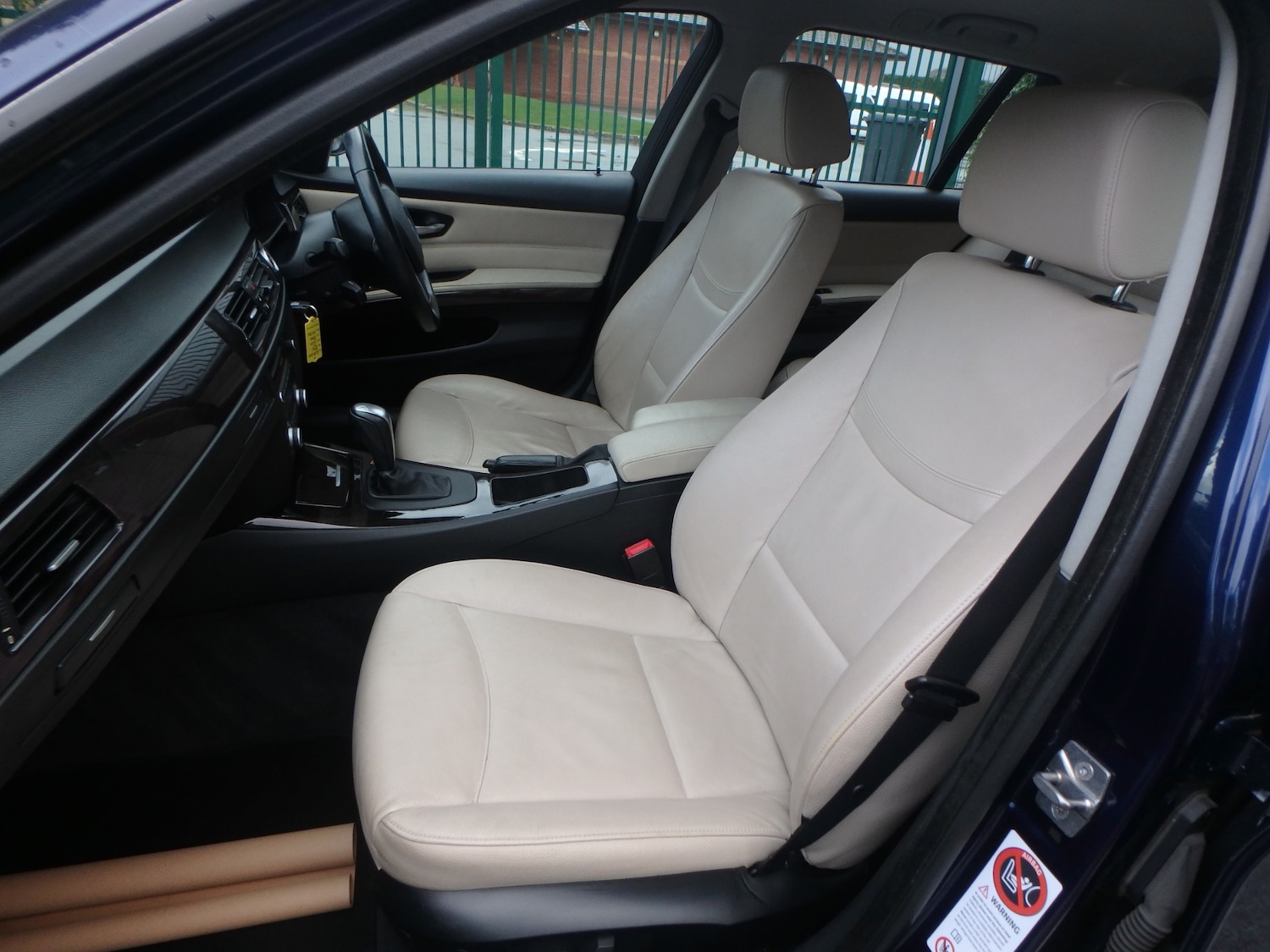 Used BMW 3 Series 2011 for sale - 77592430: Photo 14