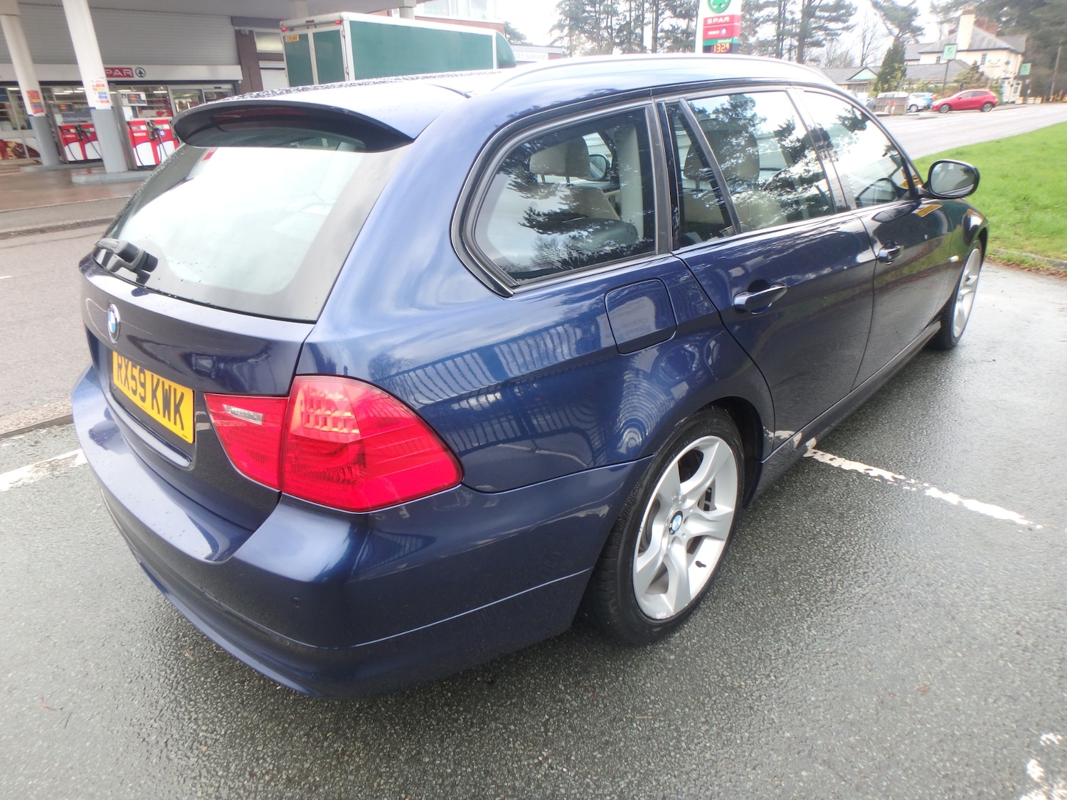 Used BMW 3 Series 2011 for sale - 77592430: Photo 7