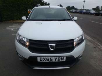 Used Dacia Sandero Stepway 2015 for sale - 74717374: Photo
