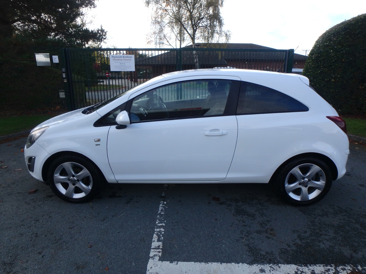 Used Vauxhall Corsa 2013 for sale - 76340035: Photo 4