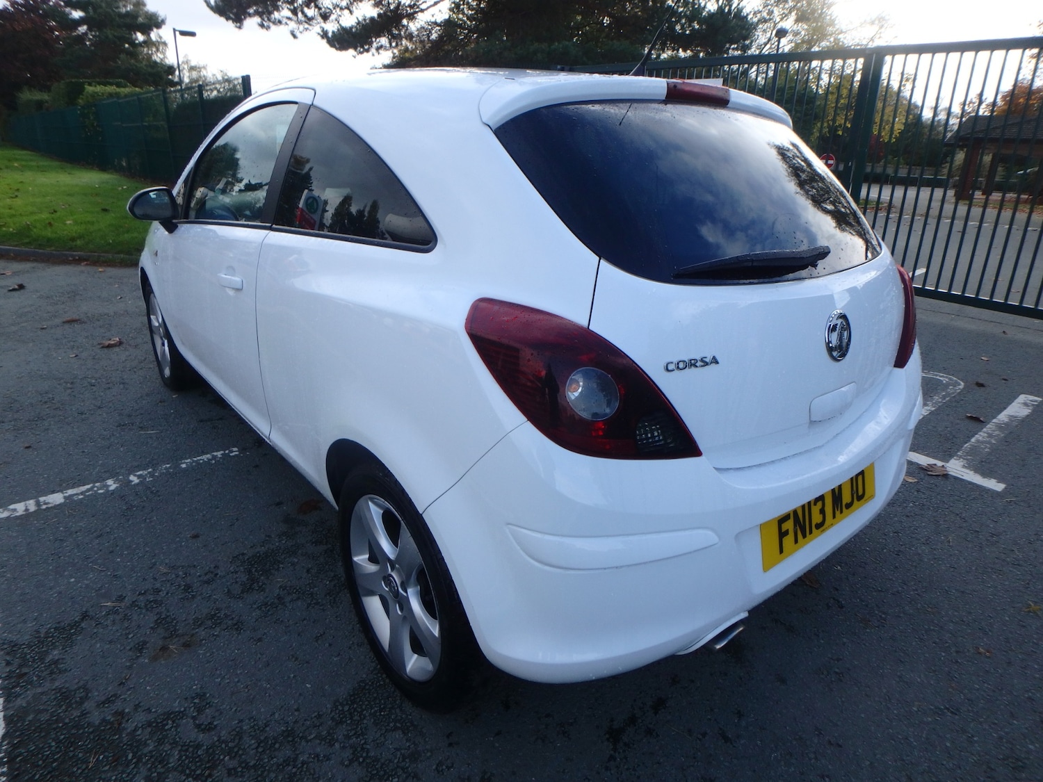 Used Vauxhall Corsa 2013 for sale - 76340035: Photo 5