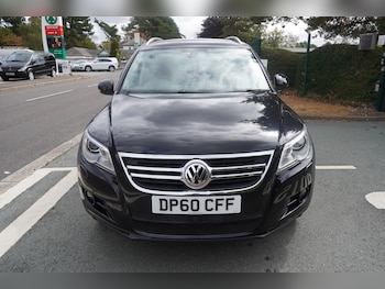 Used Volkswagen Tiguan 2010 for sale - 79594372: Photo