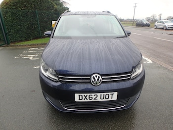 Used Volkswagen Touran 2012 for sale - 77431006: Photo