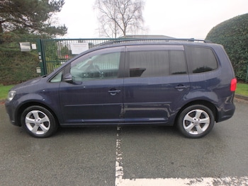 Used Volkswagen Touran 2012 for sale - 77431006: Photo