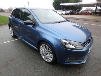 Used Volkswagen Polo 2015 for sale - 77023506: Photo