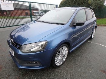 Used Volkswagen Polo 2015 for sale - 77023506: Photo