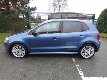 Used Volkswagen Polo 2015 for sale - 77023506: Photo