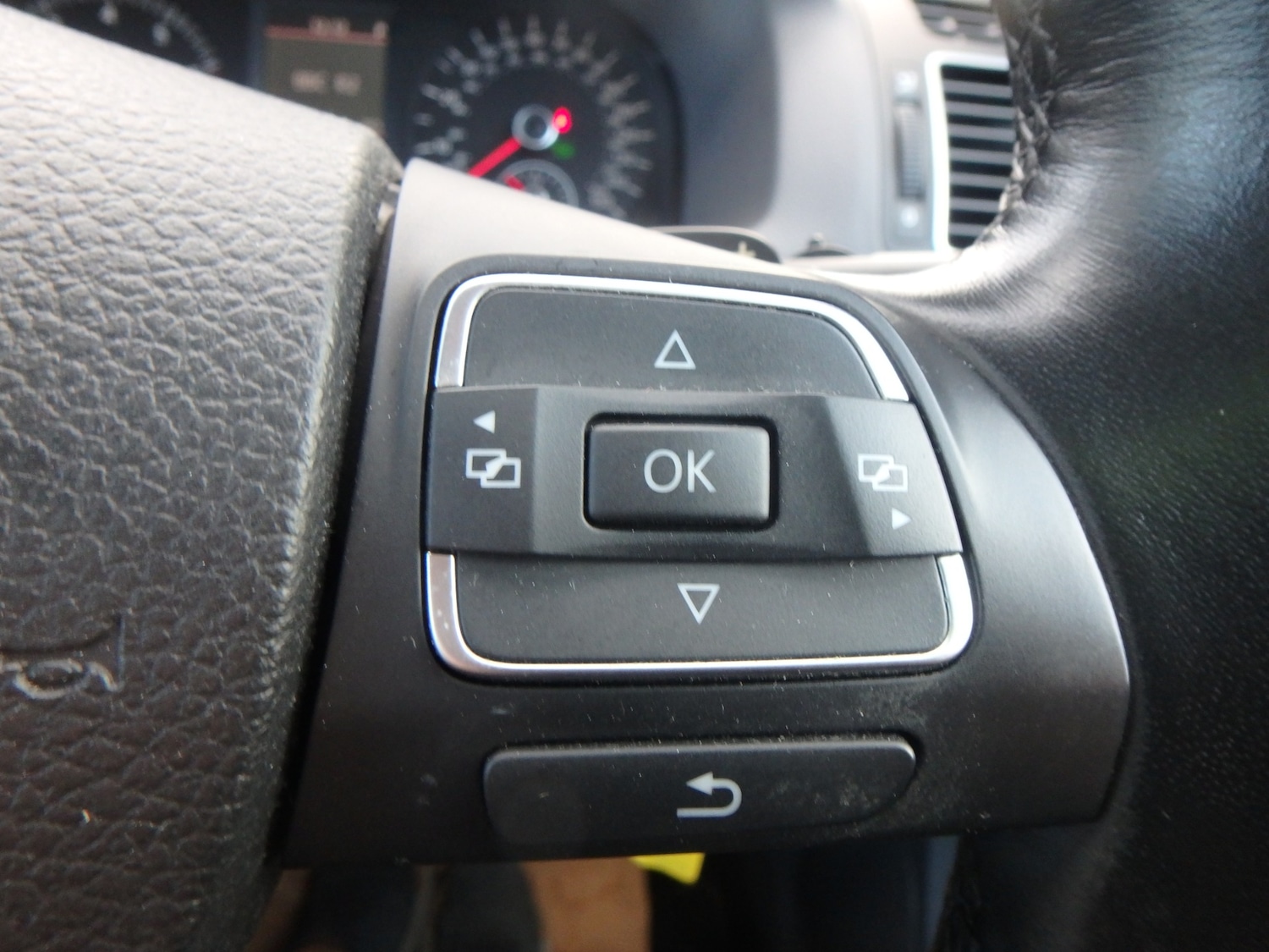 Used Volkswagen Touran 2025 for sale - 76554350: Photo 24