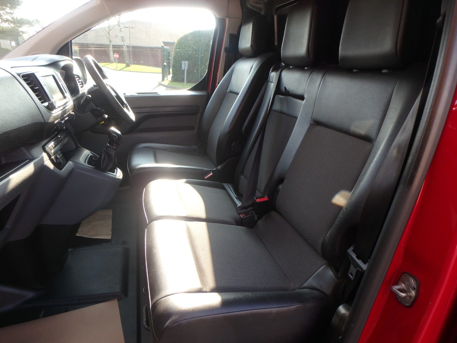 Used Peugeot Expert 2018 for sale - 77745219: Photo 16