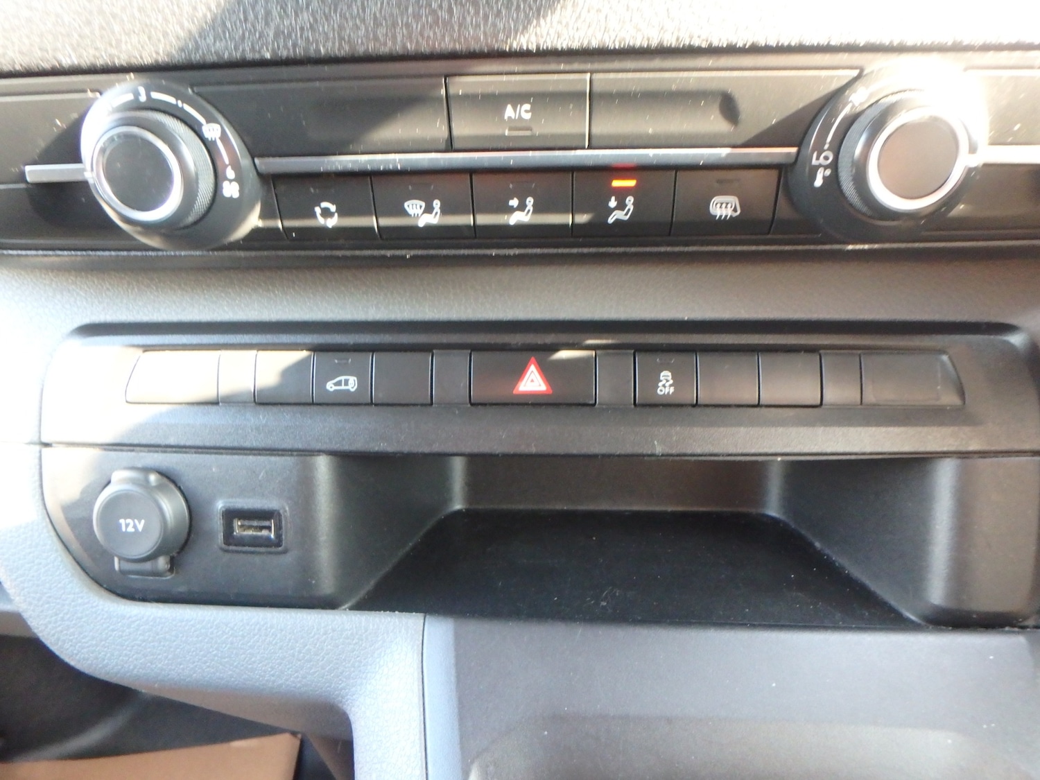 Used Peugeot Expert 2018 for sale - 77745219: Photo 20