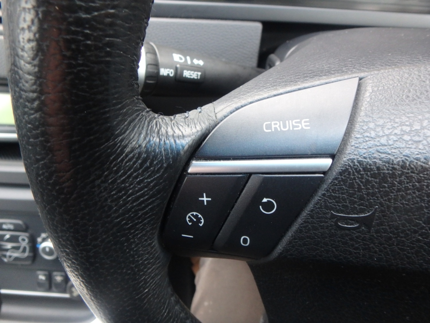 Used Volvo XC90 2010 for sale - 77519495: Photo 19