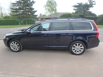 Used Volvo V70 2010 for sale - 78270265: Photo