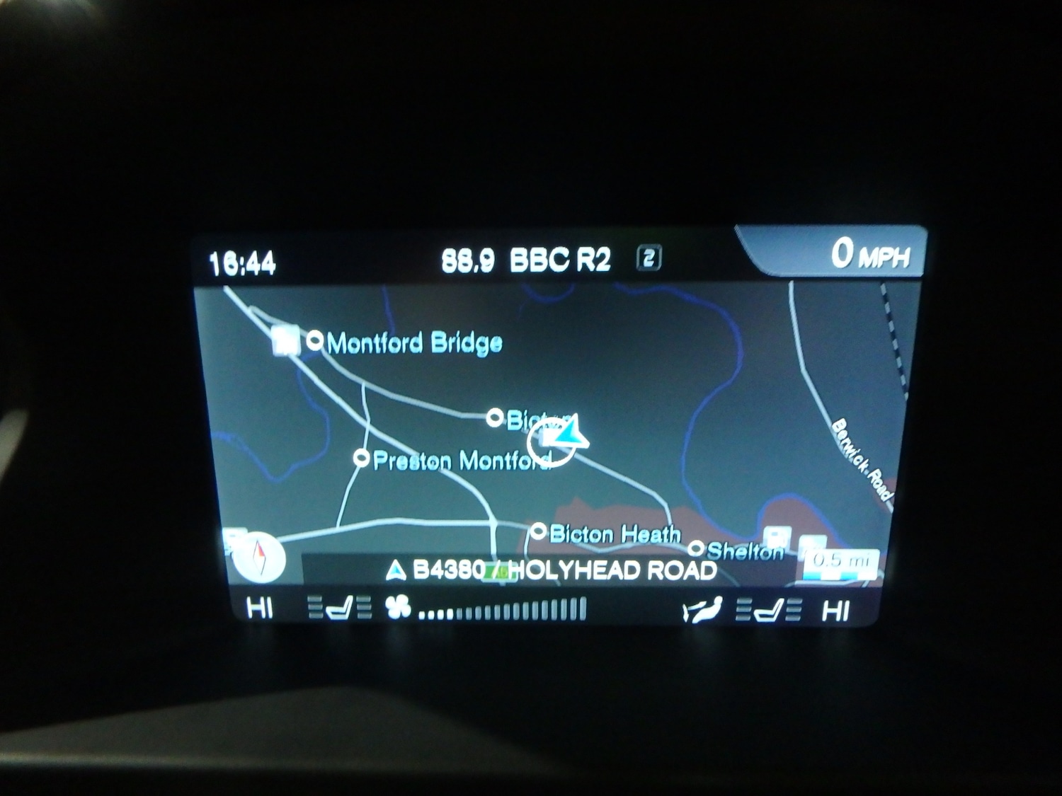 Used Volvo XC70 2015 for sale - 76577535: Photo 21