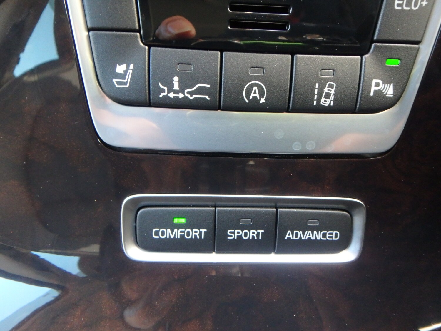 Used Volvo XC70 2015 for sale - 76577535: Photo 27