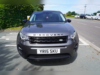 Used Land Rover Discovery Sport 2015 for sale - 78929335: Photo