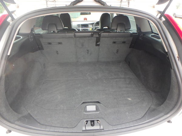 Used Volvo V60 2025 for sale - 75715600: Photo 13