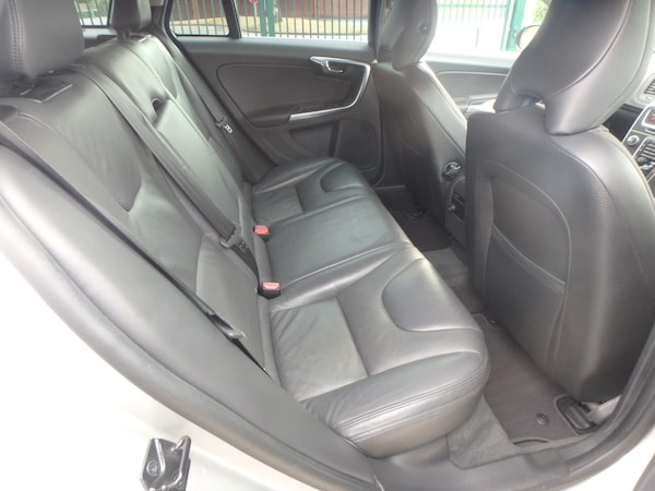 Used Volvo V60 2025 for sale - 75715600: Photo 16