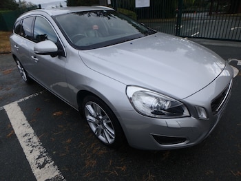 Used Volvo V60 2012 for sale - 75715600: Photo