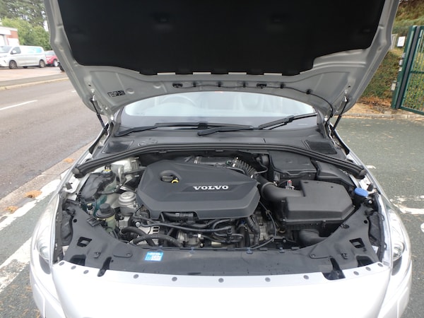 Used Volvo V60 2025 for sale - 75715600: Photo 24
