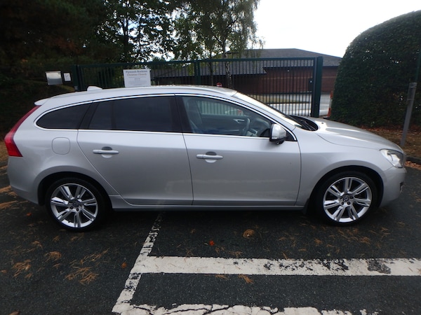 Used Volvo V60 2025 for sale - 75715600: Photo 8