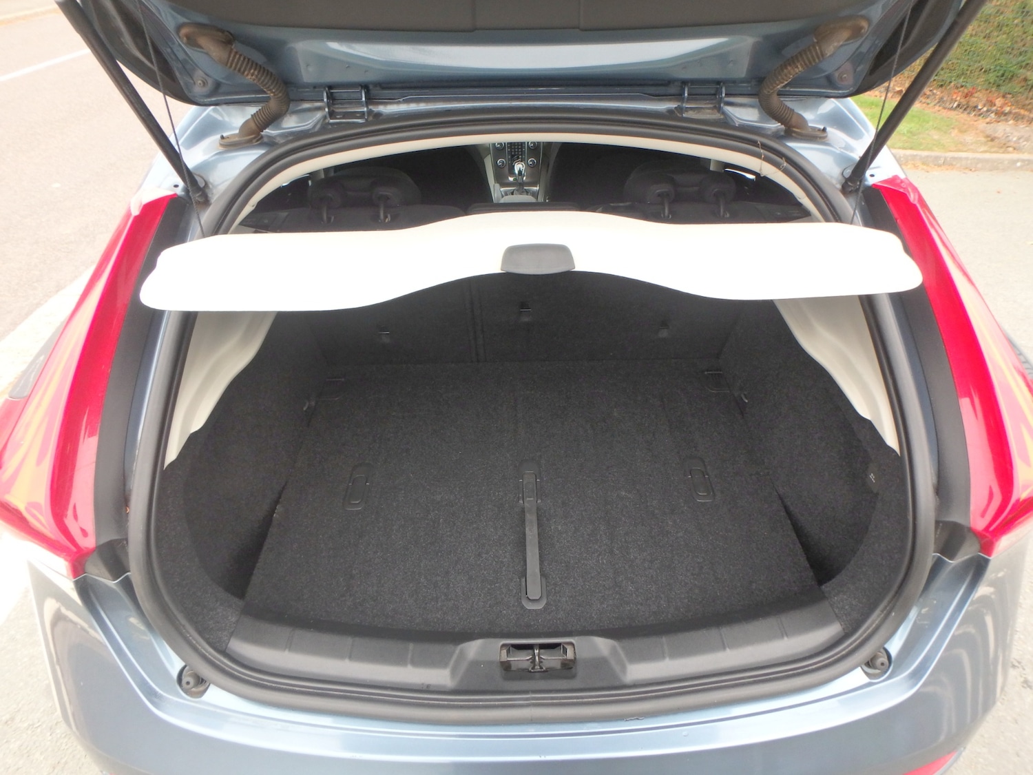 Used Volvo V40 2025 for sale - 76274892: Photo 10