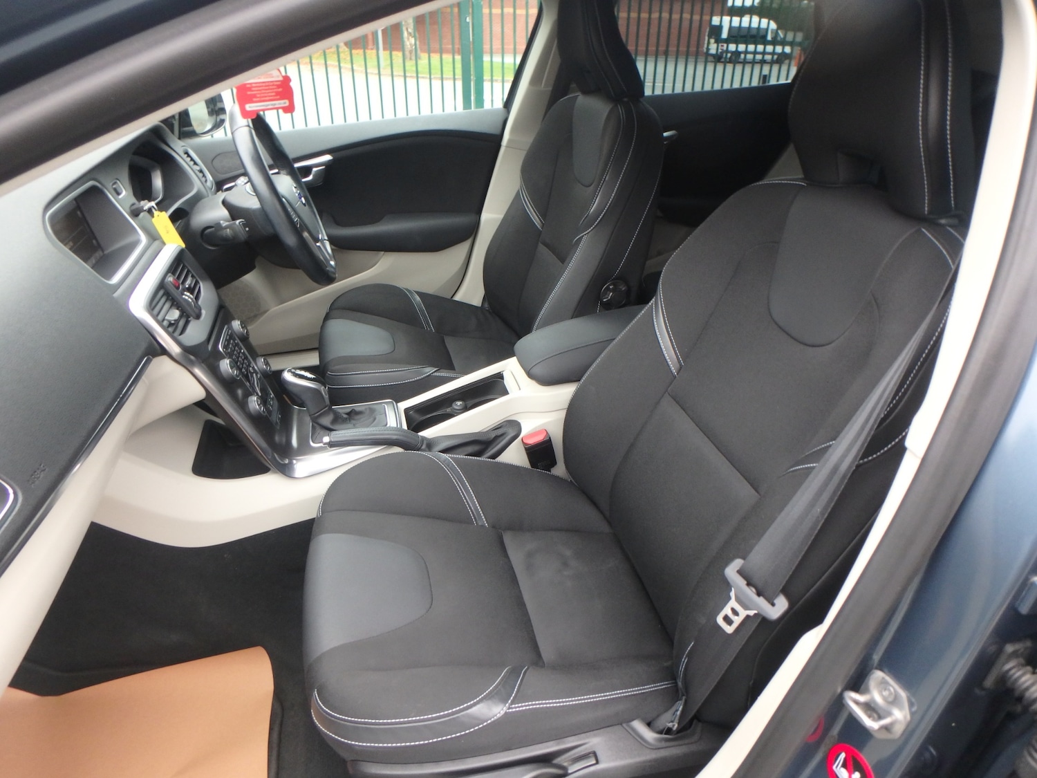 Used Volvo V40 2025 for sale - 76274892: Photo 14