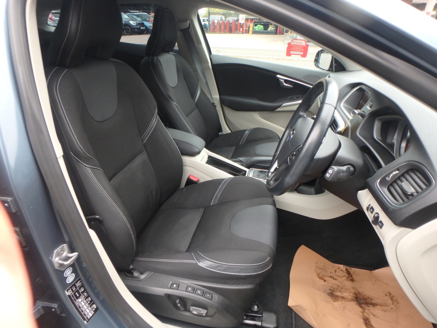 Used Volvo V40 2025 for sale - 76274892: Photo 15