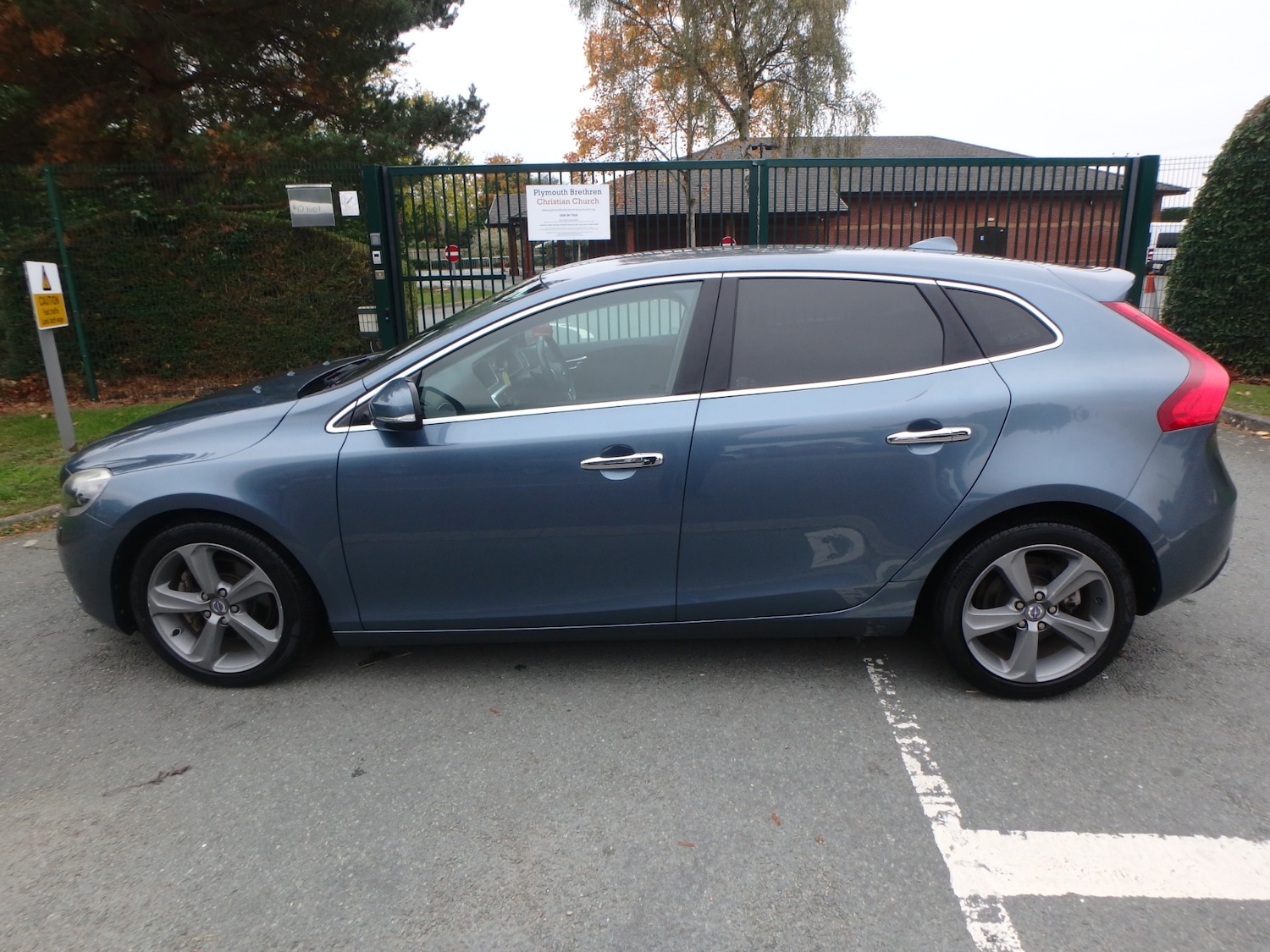 Used Volvo V40 2025 for sale - 76274892: Photo 4