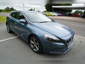 Used Volvo V40 2013 for sale - 78914835: Photo