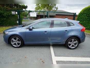Used Volvo V40 2013 for sale - 78914835: Photo