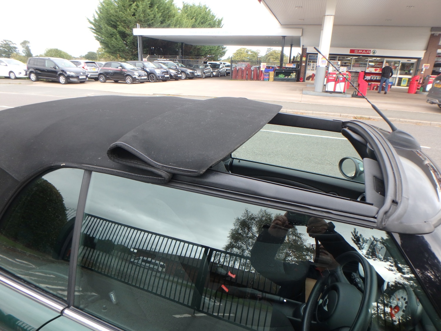 Used MINI Convertible 2013 for sale - 76161597: Photo 2