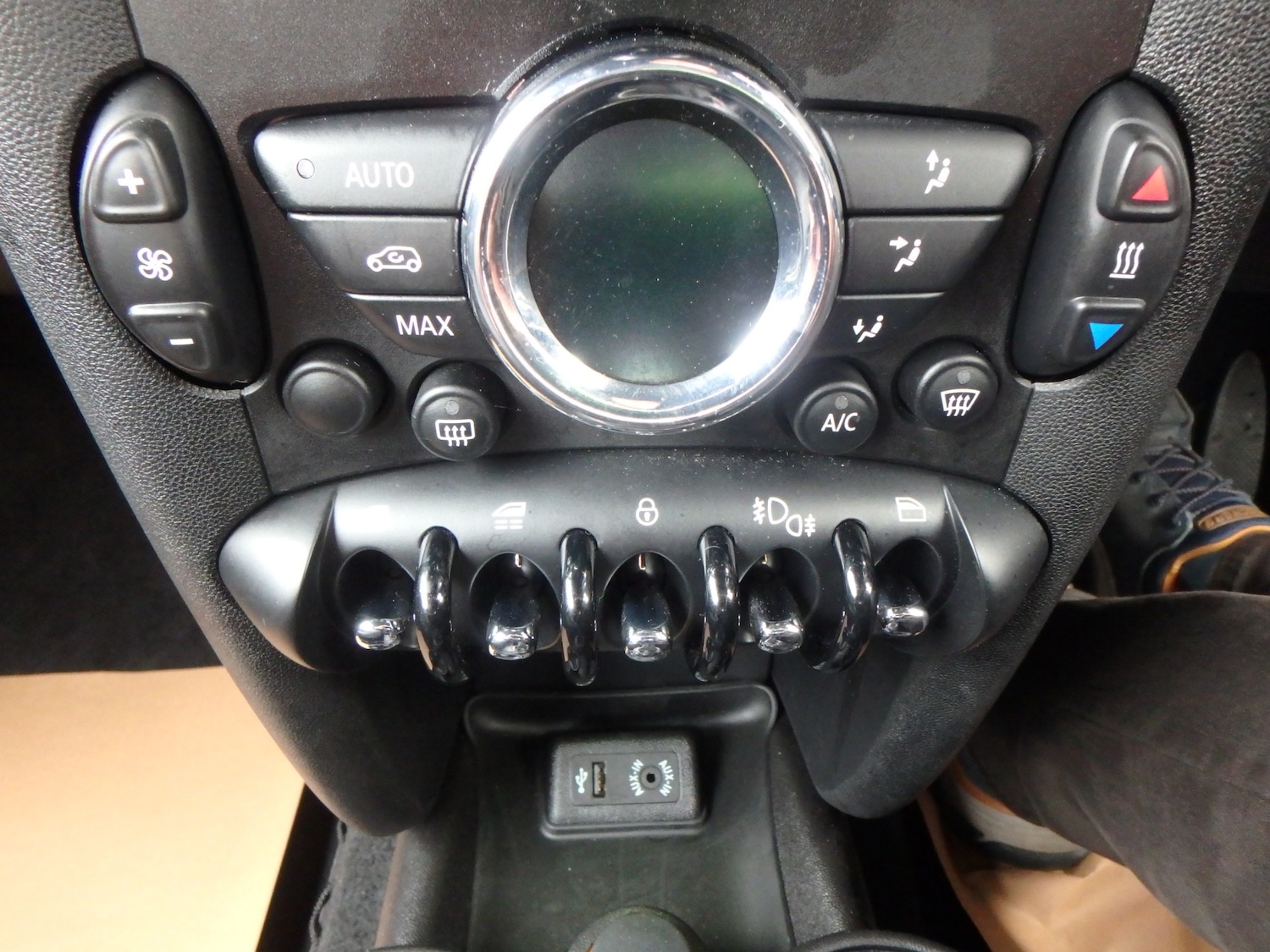 Used MINI Convertible 2013 for sale - 76161597: Photo 23