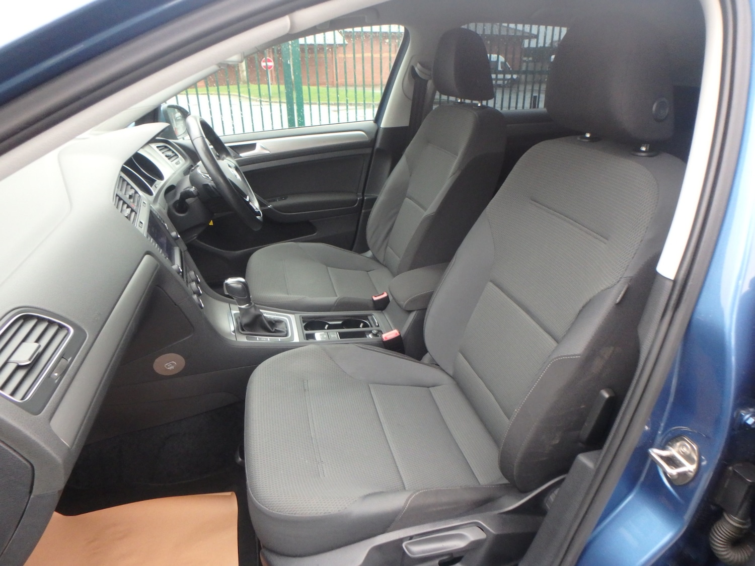 Used Volkswagen Golf 2025 for sale - 77420280: Photo 14