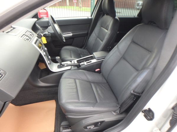 Used Volvo V50 2012 for sale - 76219343: Photo 13