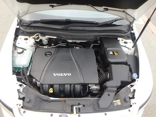 Used Volvo V50 2012 for sale - 76219343: Photo 24