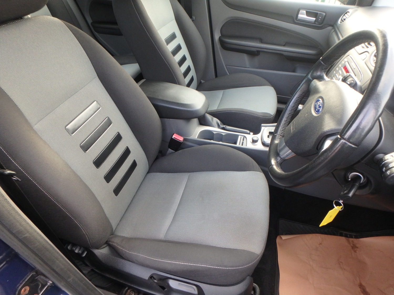 Used Ford Focus 2009 for sale - 76794731: Photo 15