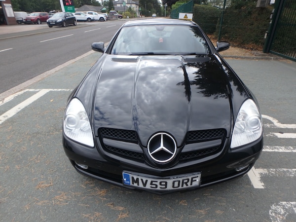 Used Mercedes-Benz SLK 2009 for sale - 75699965: Photo 2