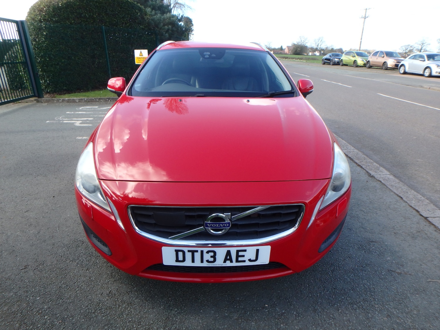 Used Volvo V60 2013 for sale - 77830326: Photo 2