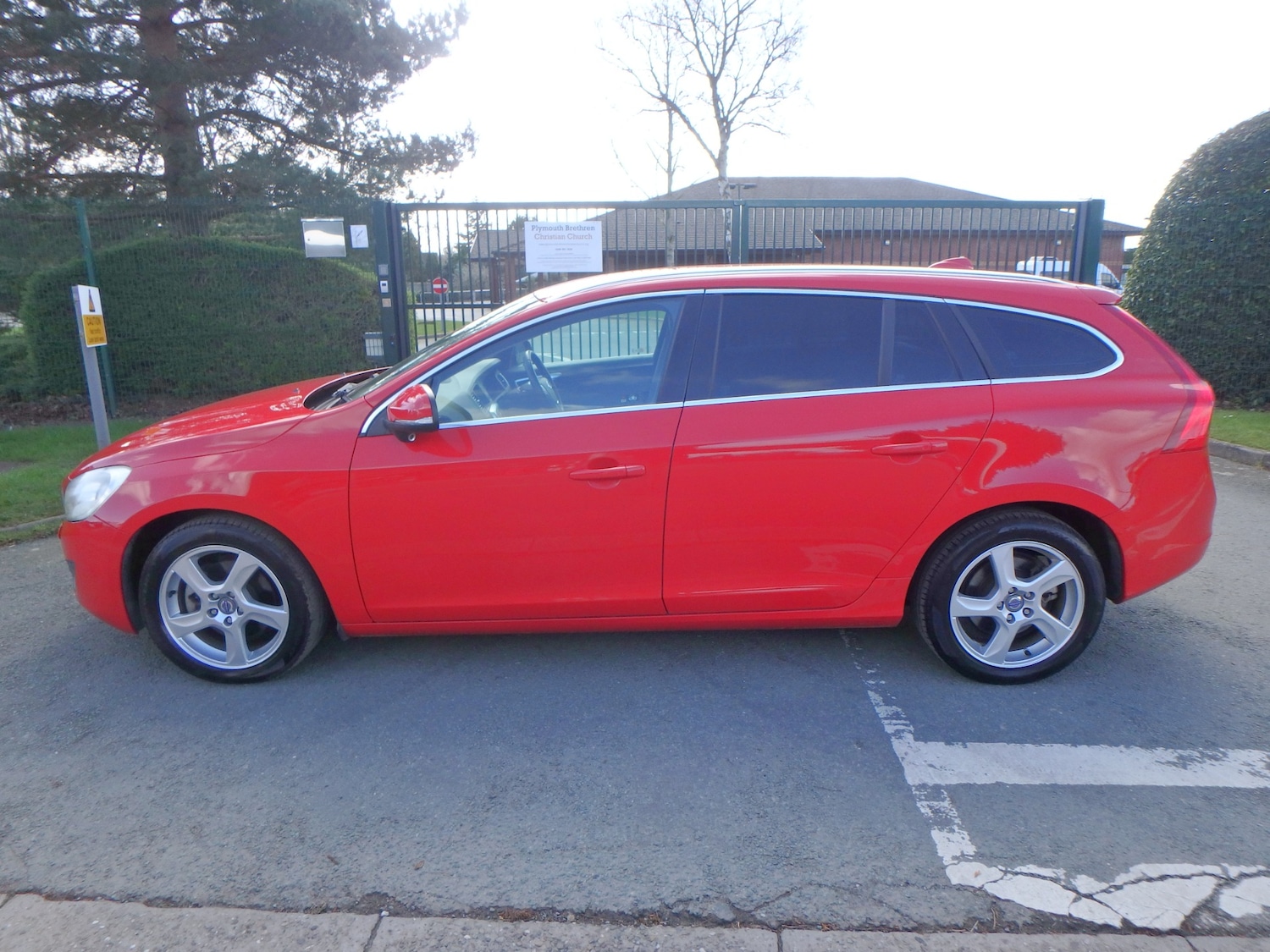 Used Volvo V60 2013 for sale - 77830326: Photo 4
