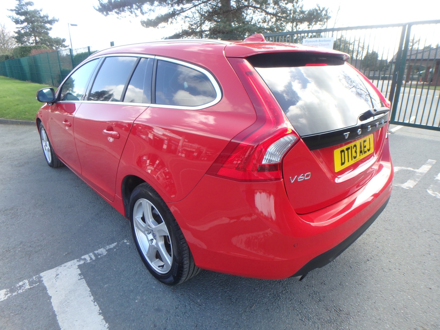 Used Volvo V60 2013 for sale - 77830326: Photo 5