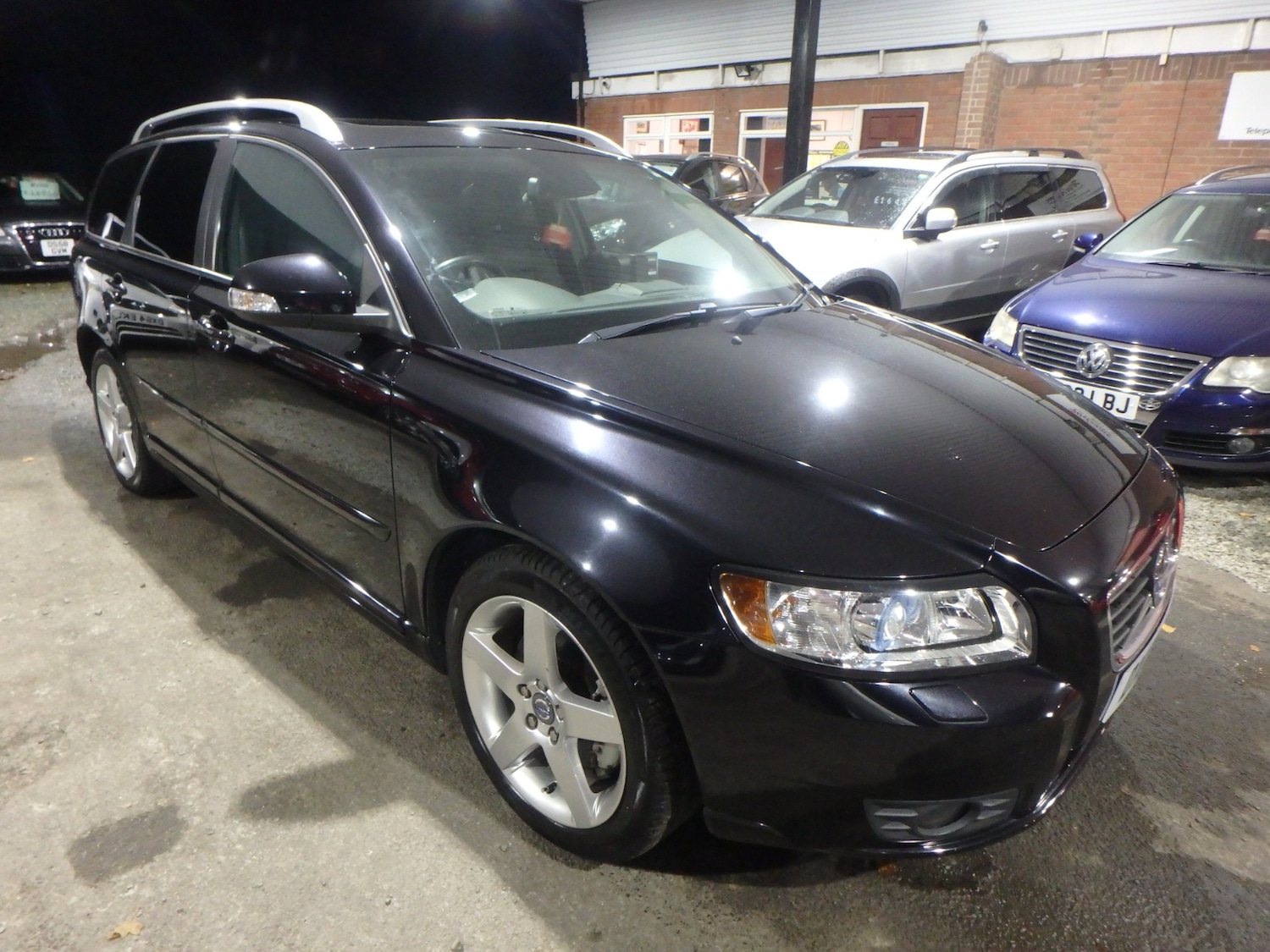 Used Volvo V50 2025 for sale - 76567875: Photo 1